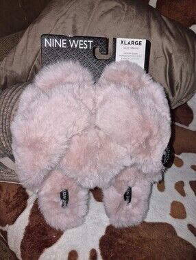 Pink Fuzzy Womens Nine West Slippe4s Size Xl